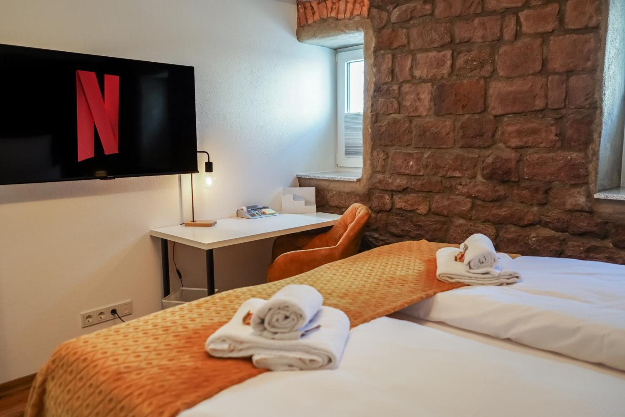 7Seas Boutique Aparthotel Homburg - Stilvoll, Digital & Ideal Fuer Familie & Business Dış mekan fotoğraf